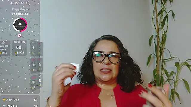 Sensual_Kiara live cam on StripChat