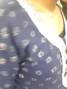 NoorPari live cam on StripChat