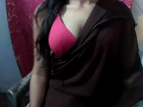 yourdarling690 live cam on StripChat