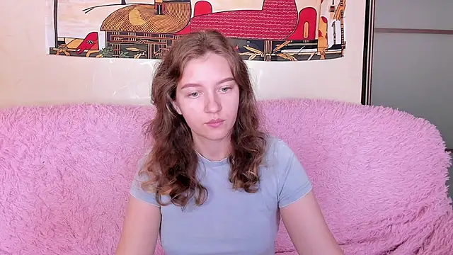 Ksuhesa live cam on StripChat