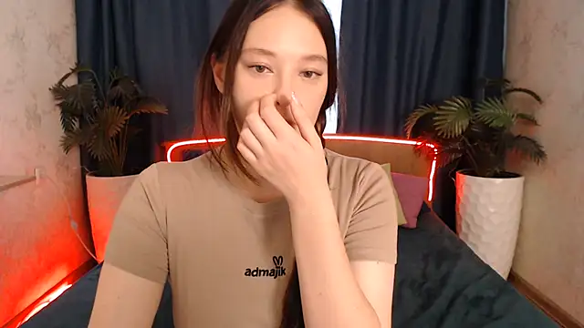 PureLedy live cam