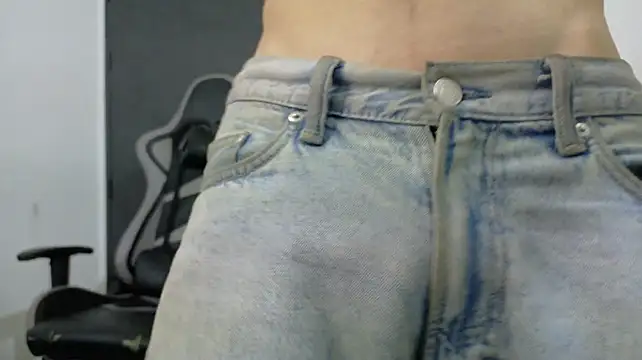 eren_jeager live cam on StripChat