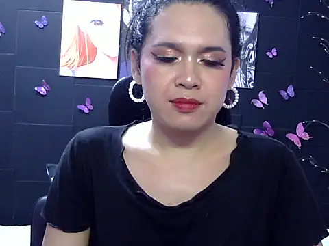 alluringlady07 live cam on StripChat