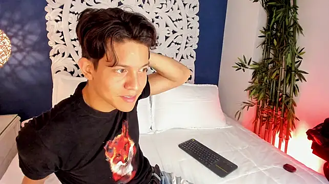 LevinFox live cam on StripChat
