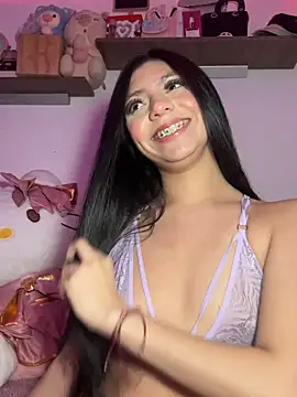 Cassidy_Honeey live cam on StripChat