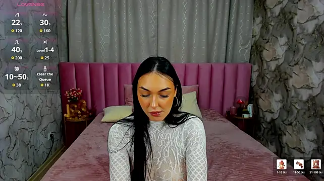 PrincessaJasmine live cam on StripChat