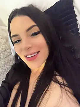 lil_maddiee live cam on StripChat