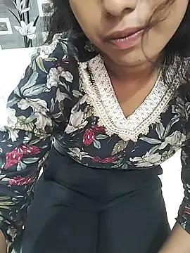 Sexy_kavya67 live cam on StripChat