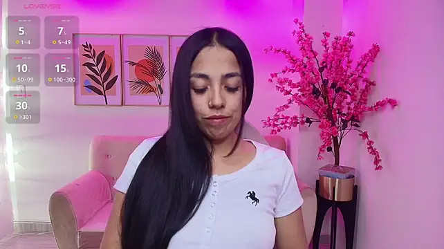 Sara_strawberry