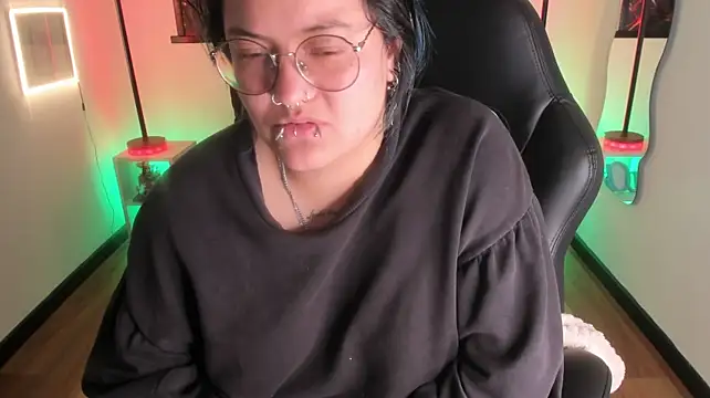 lucky-leah webcam