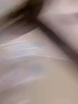 elpoop7305 live cam on StripChat