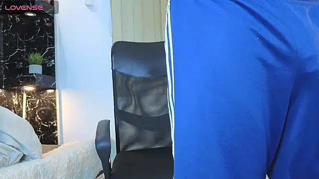 MR_EITHAN webcam