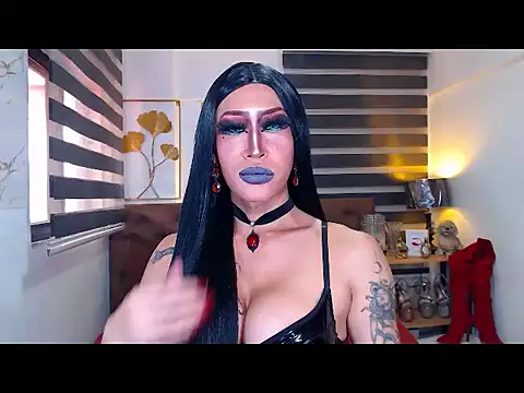 DominateMistressTania live cam on StripChat