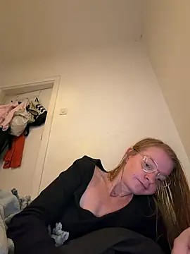 jannis1992 live sex cam