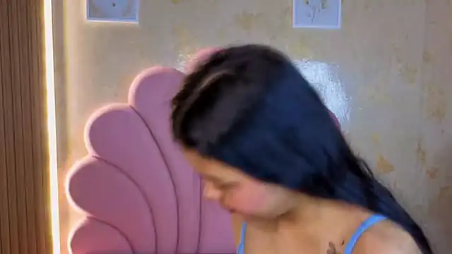 Valka_Store live cam on StripChat