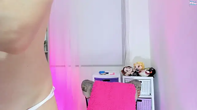 KimberlyJohnsoon live cam