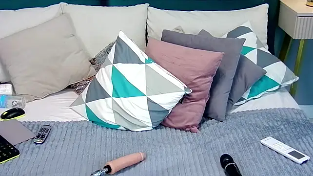 WoW__JuliaBlonde webcam