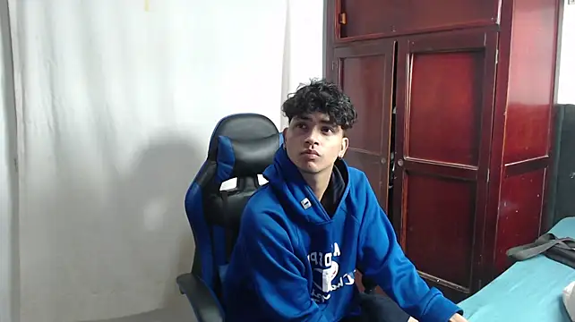 alice_julls webcam