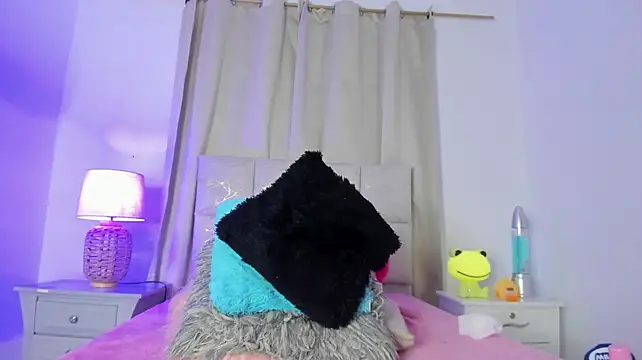 aliyah_sweet live cam on StripChat