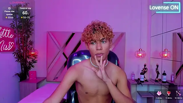 Anyelo_Twink