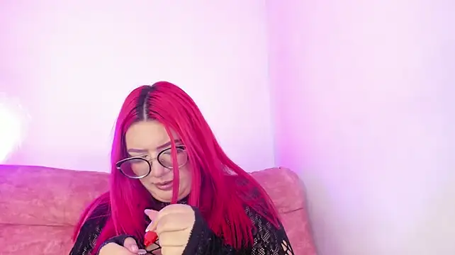 MelannyCurvy