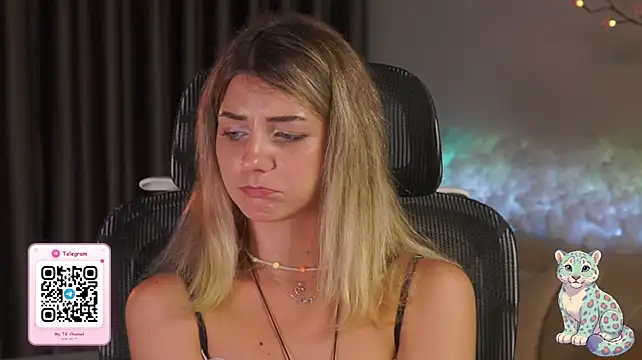 MilaMilkEyes