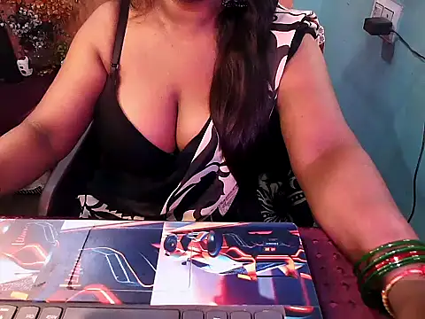 lov_shree_ live cam on StripChat