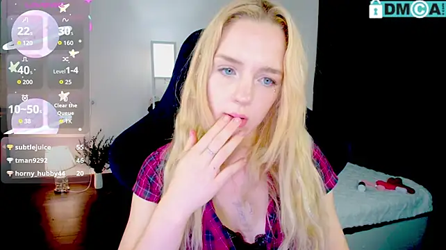 Aliceglass__ webcam