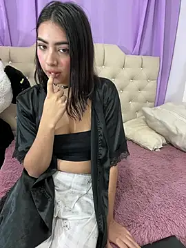cherry_skinnyy_ webcam