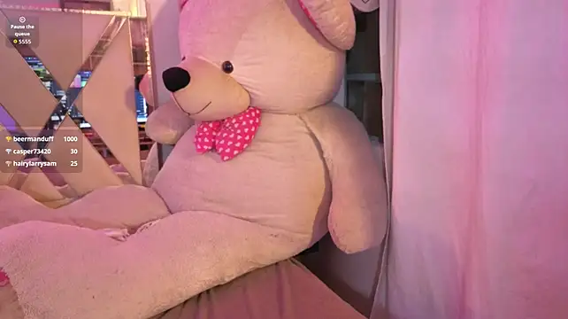 VALENBLOOM_TAY live cam on StripChat