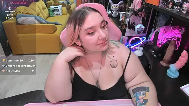 Softie_Sofy webcam