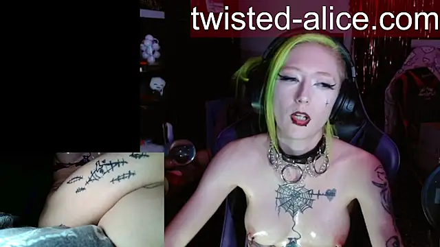 Twisted_Alice webcam