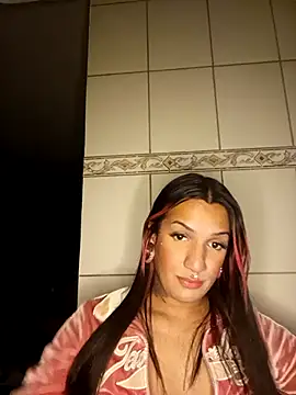 Modelo: kimtatuada