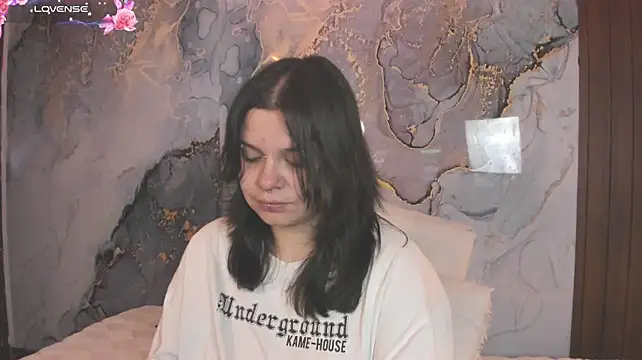 Mey_moon live cam preview