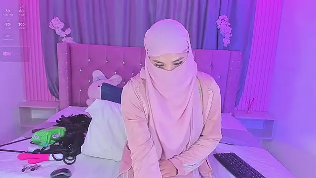 Nayla-Mouna webcam