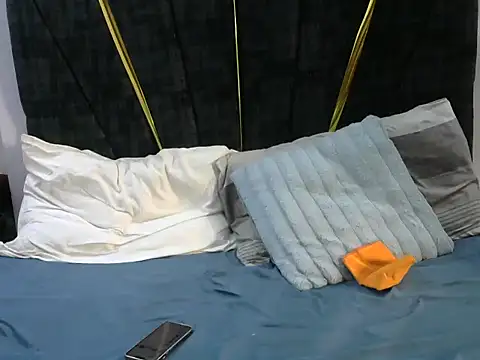 Velvet_Vixenn webcam