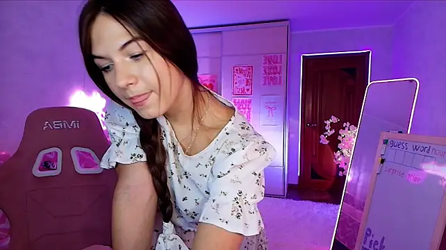 luna_lust_212 live cam on StripChat
