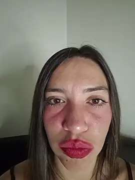 loveuu-bae webcam