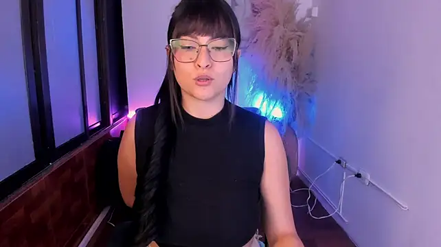 TifanyWhite_ webcam