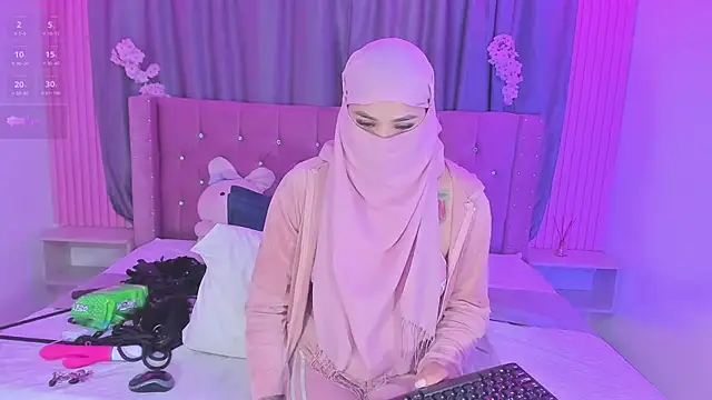 Nayla-Mouna