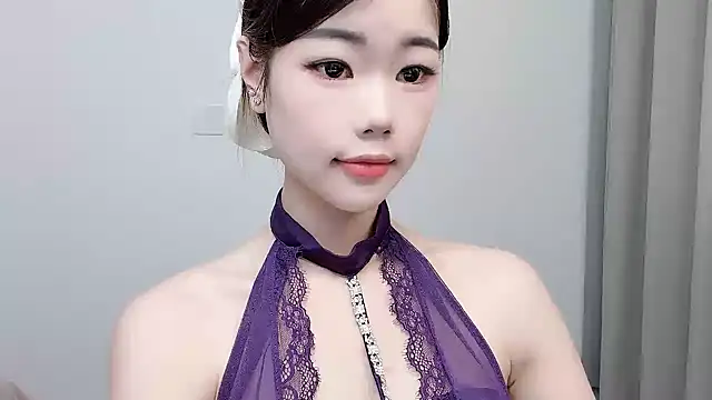 vivi_an live cam on StripChat