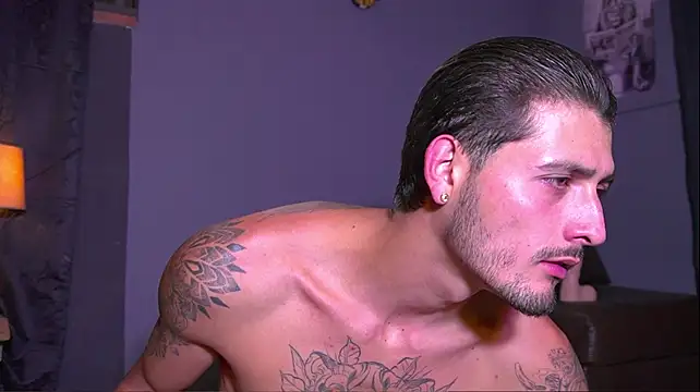 alejo__323__ live sex cam