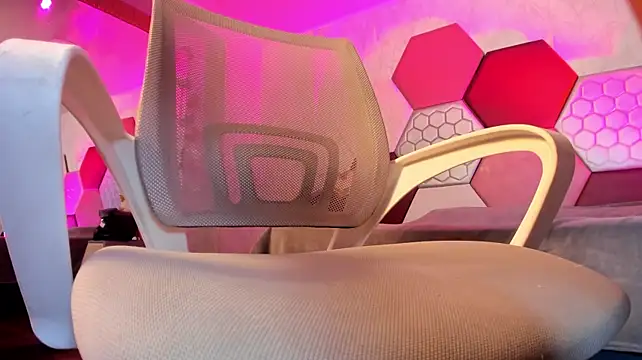 ArielleWilde webcam