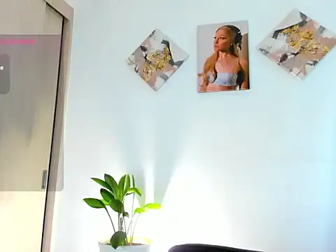 hollyprincess_2 (T young) - spank ass x4