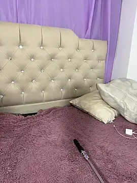 cherry_skinnyy_ webcam