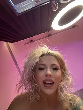 IveySin webcam