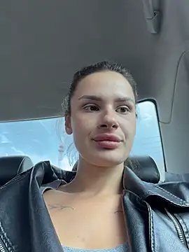 MiraReach live sex cam