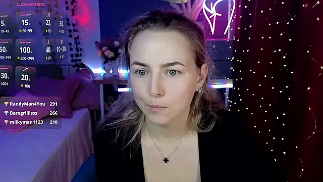 Mira_Mermayd live cam preview