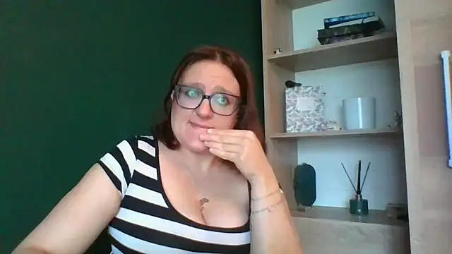 sensual_paris webcam