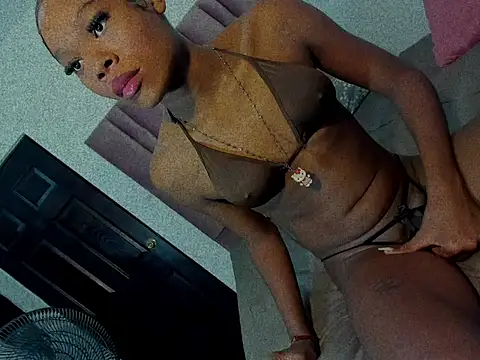 mia_campbellx